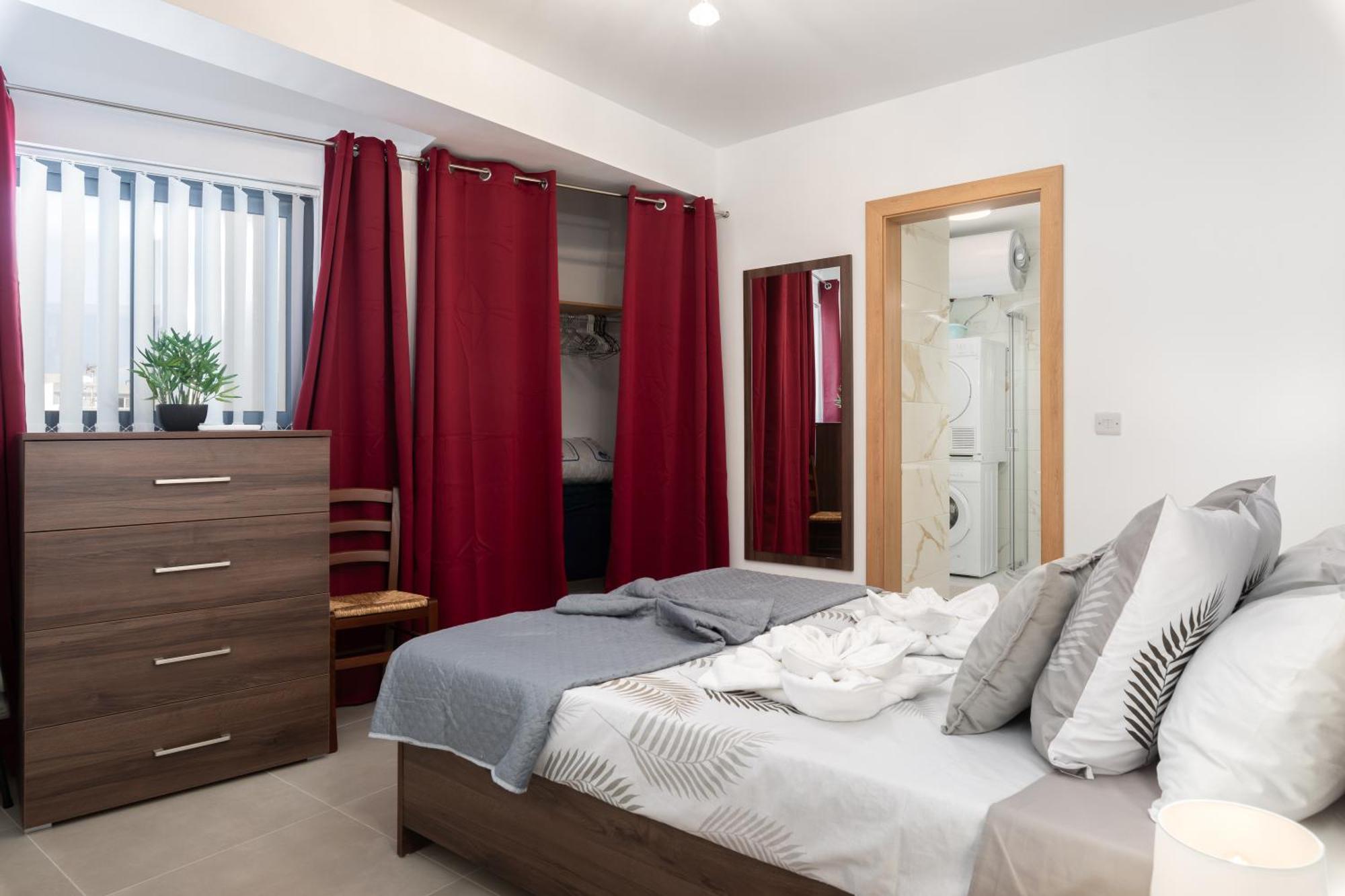 Modern 2Br Stylish Apartment With 2 Balconies - Close To St Julian'S & Sliema & Yacht Marina Pietà Εξωτερικό φωτογραφία