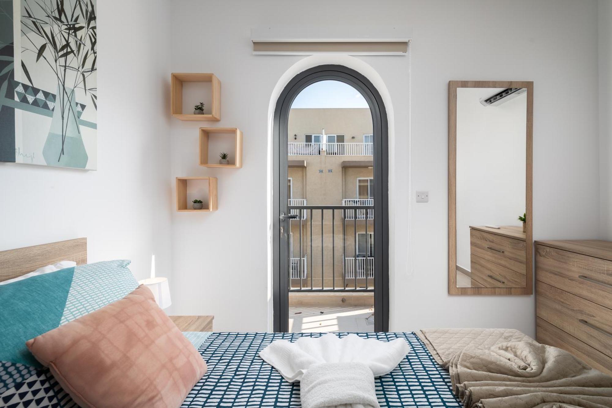Modern 2Br Stylish Apartment With 2 Balconies - Close To St Julian'S & Sliema & Yacht Marina Pietà Εξωτερικό φωτογραφία